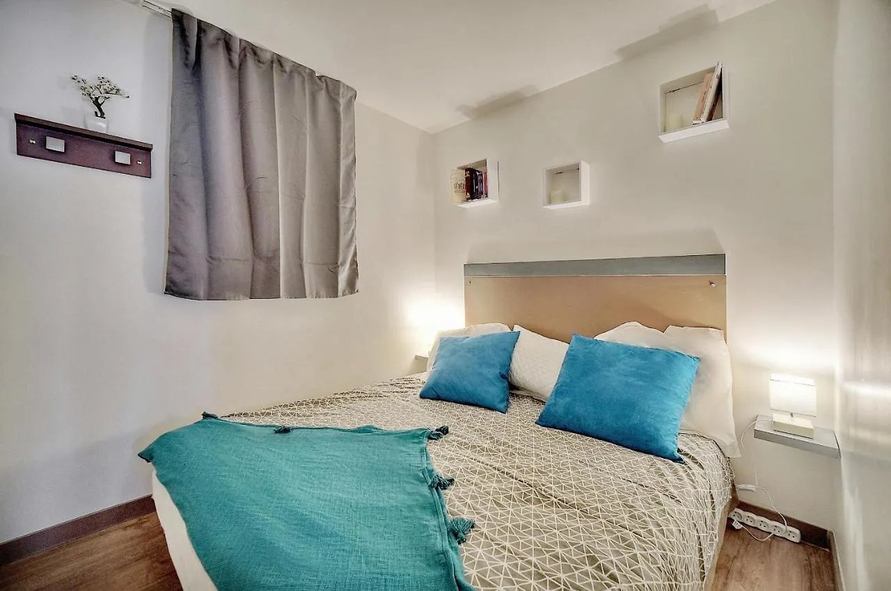 Agreable 2 Pieces Avec Piscine A1B235 Apartment Cannes